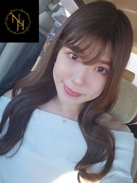 白石ななみ(ニューハーフ） 人妻生レンタル（デリヘル）