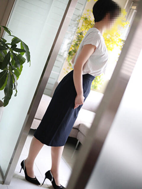 森永(もりなが) 人妻出逢い会 百合の園 山の手本店(人妻系デリヘル)