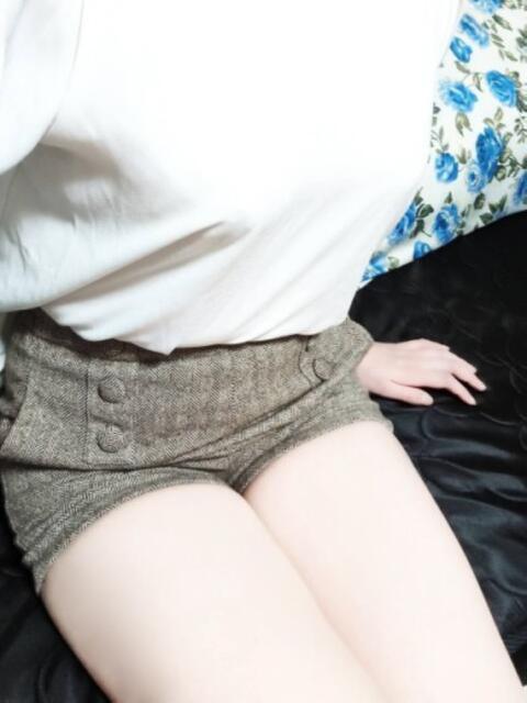 つばさ☆未経験可愛い超清楚モデル PREMIUM萌え可愛いチョコレート～全てのステージで感動の体験を～（デリヘル）