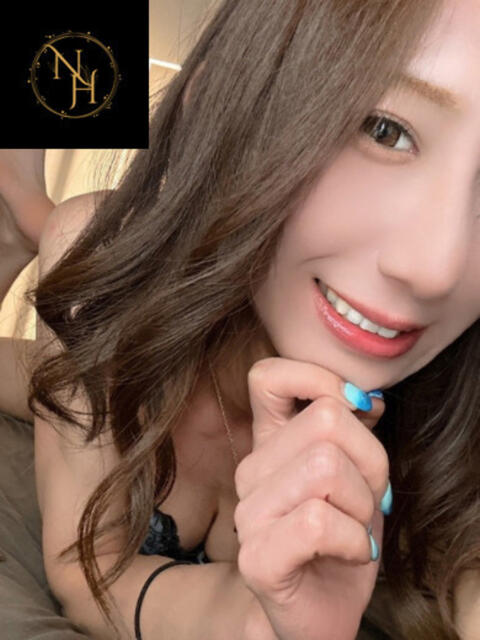 奄美まな(ニューハーフ） 人妻生レンタル（デリヘル）