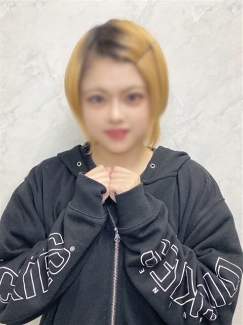 あきら 渋谷くいーんず（素人専門ホテヘル＆デリヘル）