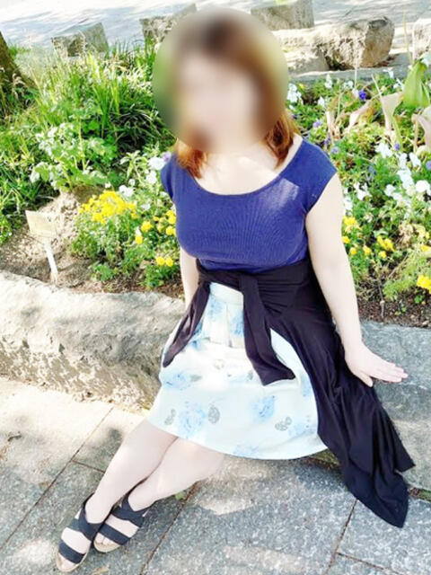 なち 人妻倶楽部 ひまわり(人妻デリヘル)