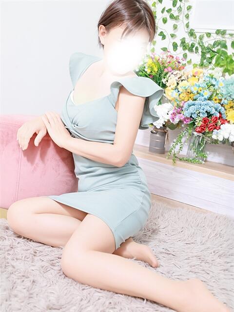 ゆり モアグループ小山人妻花壇（人妻系デリヘル）