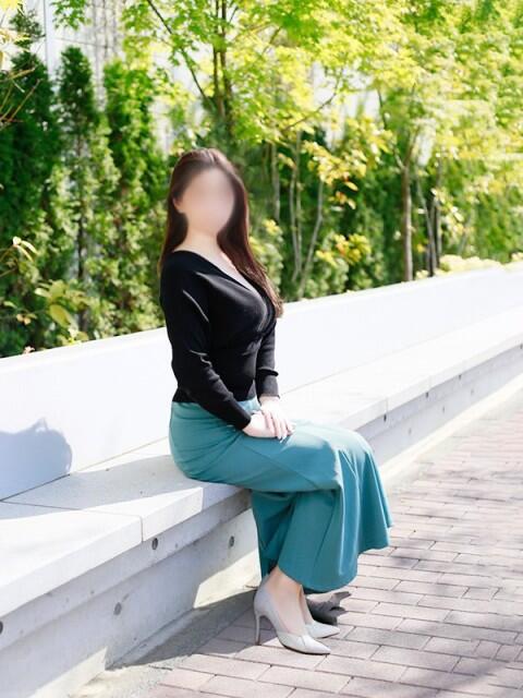 飯岡 三津子 こあくまな熟女たち姫路店（KOAKUMAグループ）（人妻・熟女デリヘル）