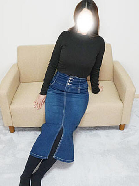 めい 町田 デリヘル 極妻 極上妻(待ち合わせ型人妻デリヘル)