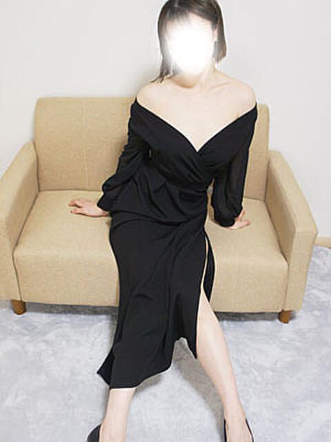 りら 町田 デリヘル 極妻 極上妻(待ち合わせ型人妻デリヘル)