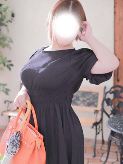 かんな 奥様メモリアル(デリヘル)