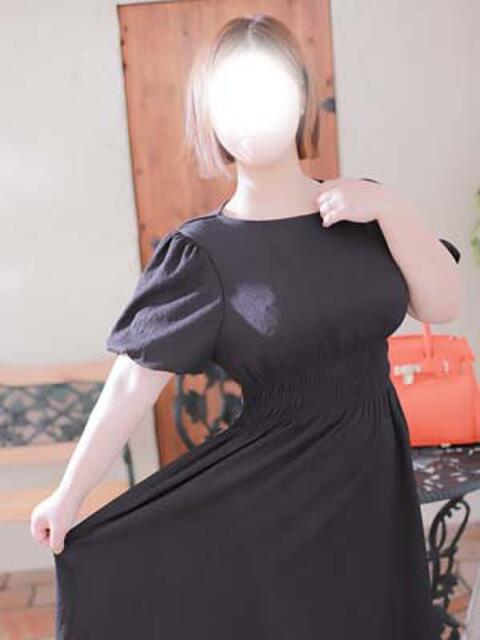 かんな 奥様メモリアル(デリヘル)