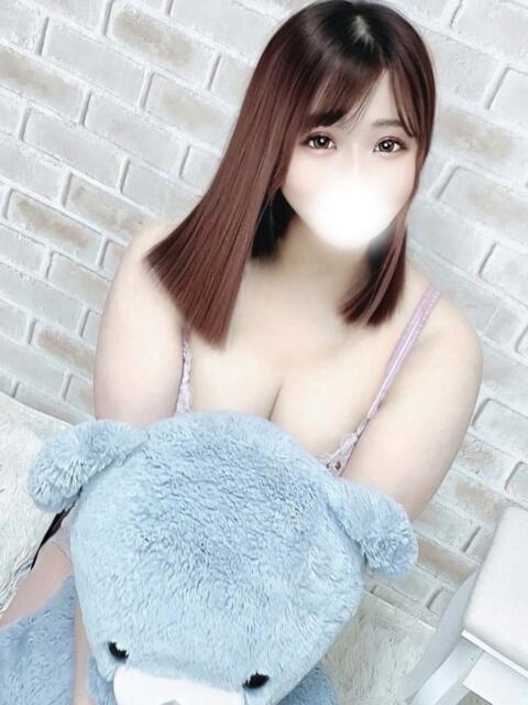 目黒ちかさ 全裸にされた女たちor欲しがり痴漢電車（ホテヘル）