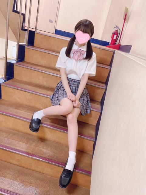 ゆり 池袋S級素人派遣型東京美少女物語（派遣型リフレ）