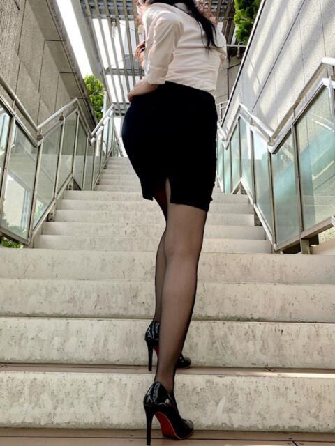 あきな パンスト熟女はいやらしい(パンスト手コキヘルス)