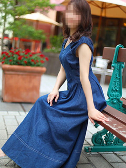 蓮菜(れんな) 人妻出逢い会 百合の園 池袋店(人妻系デリヘル)