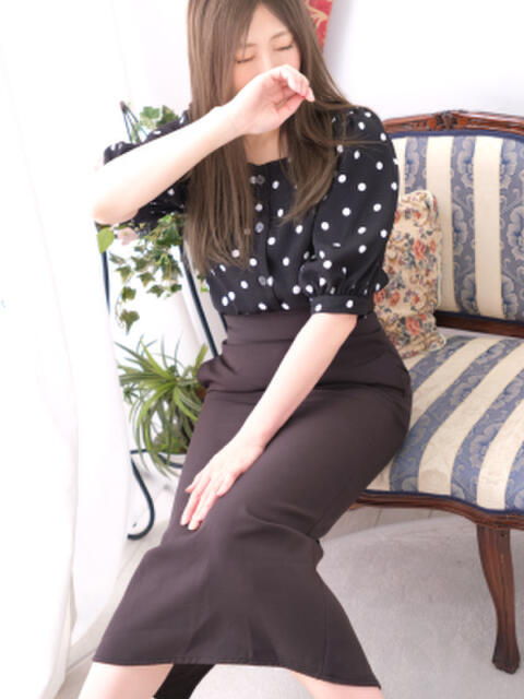 あずみ 横浜人妻セレブリティ（ユメオト）（人妻系デリヘル）