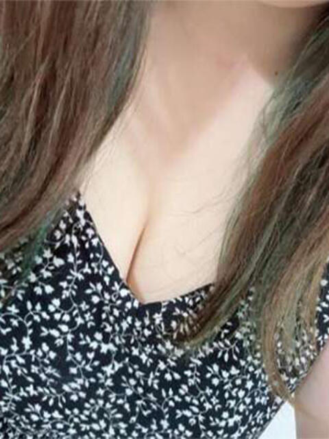 りほ 錦糸町ぽちゃカワ女子専門店!我慢できないの!(ぽっちゃり待ち合わせ専門デリヘル)