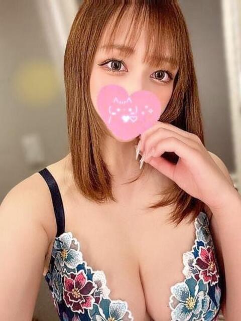 ろいん☆プレミア嬢☆ 巨乳美乳専門店~激安おっぱいPREMIUM~かわいいは正義!!~本店(デリヘル)