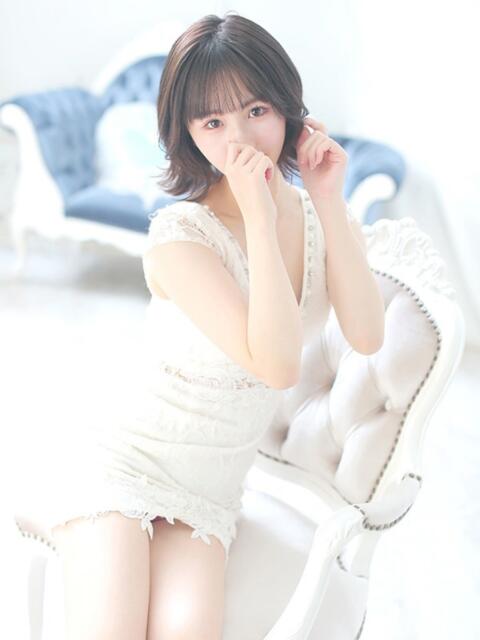 鏡/きょう クラブ バレンタイン大阪（素人美女専門デリヘル）