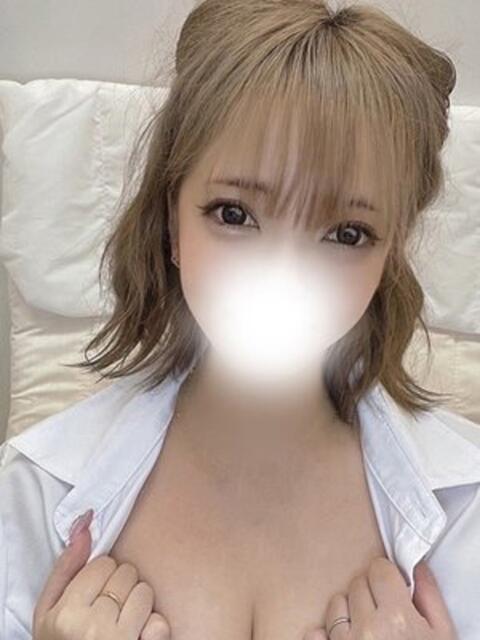 うるな 全裸の女神orいたずら痴漢電車（ホテヘル）