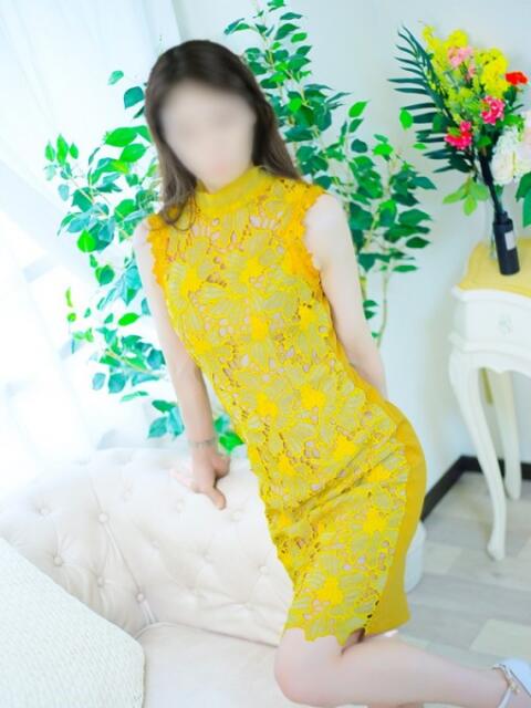 白石 ゆゆ こあくまな熟女たち小倉店(KOAKUMAグループ)(人妻・熟女デリヘル)