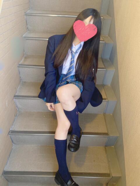 さくら 青チェと赤チェ(派遣型オナクラ&リフレ)