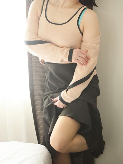 せりな 京都人妻花壇（人妻系デリヘル）