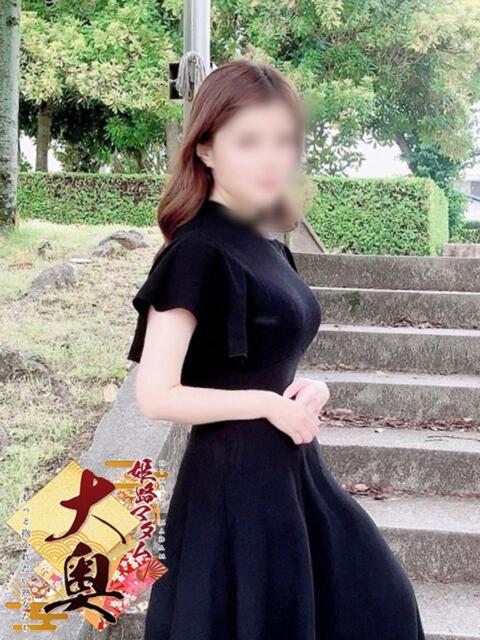愛崎織恵(あいざきおりえ) 姫路マダム大奥(デリヘル)