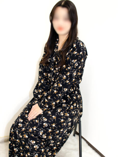 いおり 胡蝶蘭(人妻系ホテヘル)