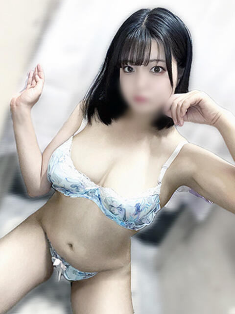 なな ぽちゃカワイイ！（ぽっちゃり系デリヘル）