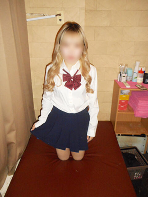 りり 池袋平成女学園（ファッションヘルス）