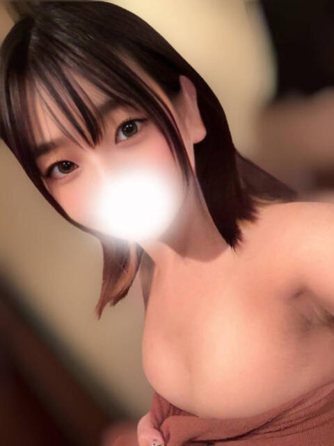 しあ◆ロリカワ巨乳Fカップ淫乱 即イキ淫乱倶楽部 古河店（デリヘル）