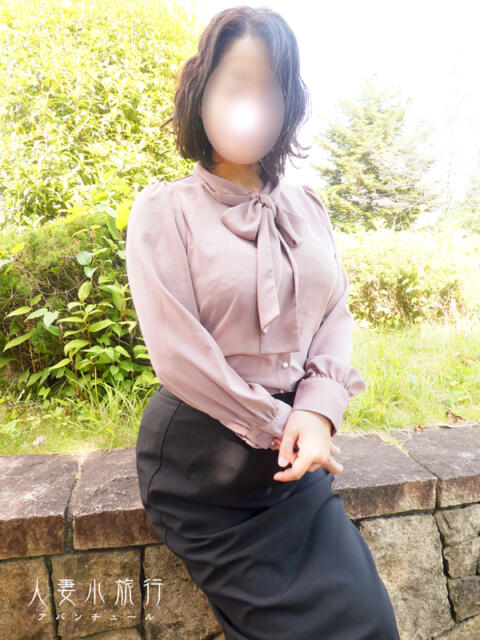 あやめ 人妻小旅行(人妻系デリヘル)