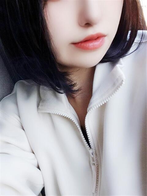 推しの娘　れいら OL精薬（デリヘル）