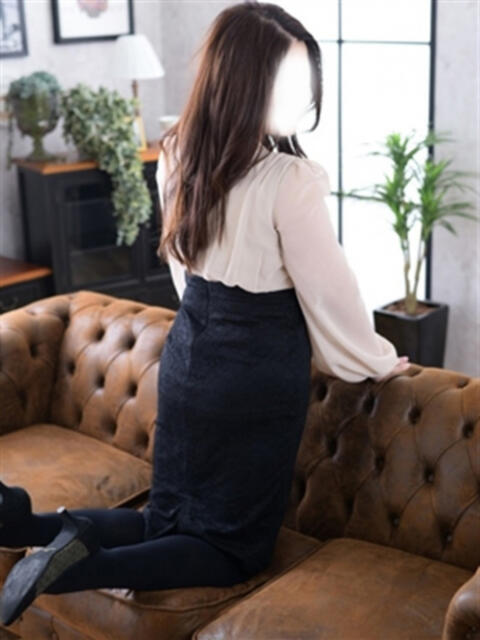 まひろ 神戸人妻花壇(人妻デリヘル)