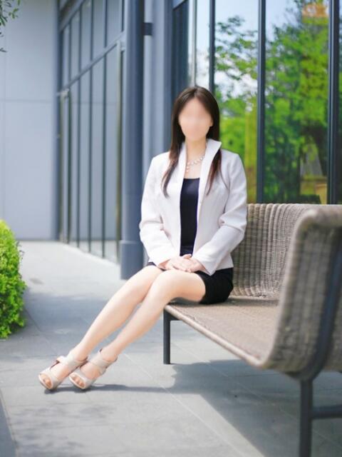 春名あみ こあくまな熟女たち 京都店(KOAKUMAグループ)（人妻・熟女デリヘル）