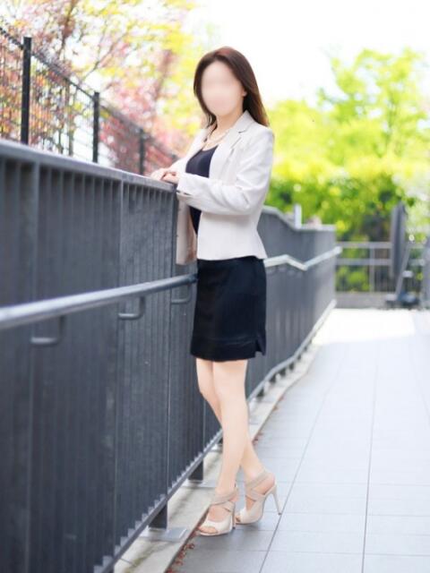 春名あみ こあくまな熟女たち 加古川店 (KOAKUMAグループ)（人妻・熟女デリヘル）