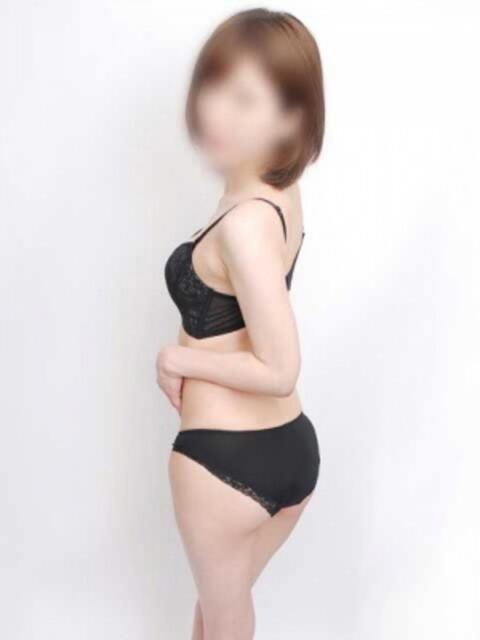 山川 ミセスの手ほどき（オナクラ）