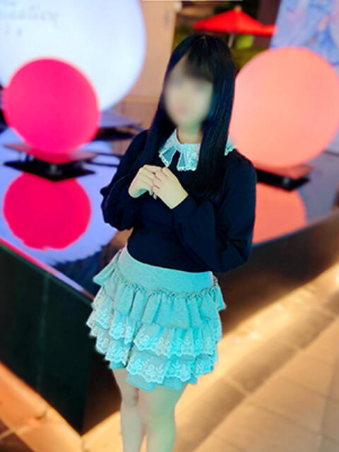 みか かりんと秋葉原(オナクラ・手コキ)