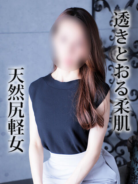 糸井 東京マダム(三十路、四十路、ときどき五十路)（人妻系デリヘル）