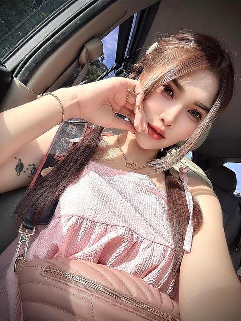 ふゆか ラブハーレム(アジアンデリヘル)