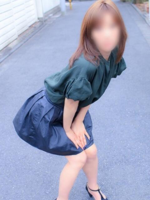 明恵 素人妻達☆マイふぇらレディー(人妻系ホテヘル&デリヘル)