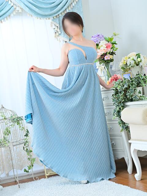 セシル VIVIDCREWマダムセカンドバージン 梅田店(2ショットキャバクラ)