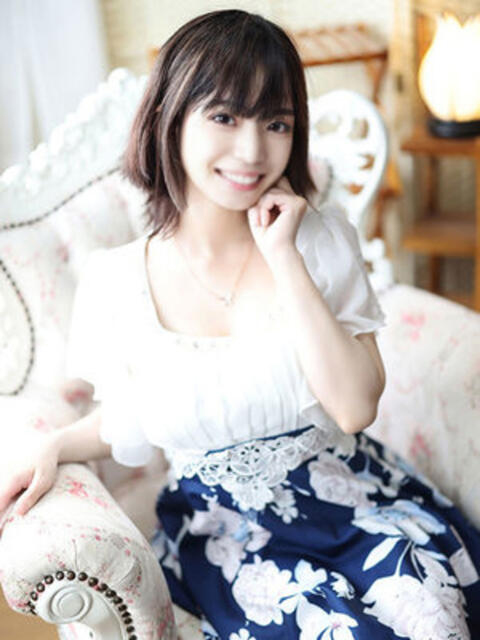 小塚ねね 断りきれない美人マッサージ嬢たち（デリヘル＆エステ）