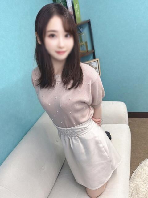 ゆい 横浜ひよこ倶楽部（素人系夜這いイメクラ）