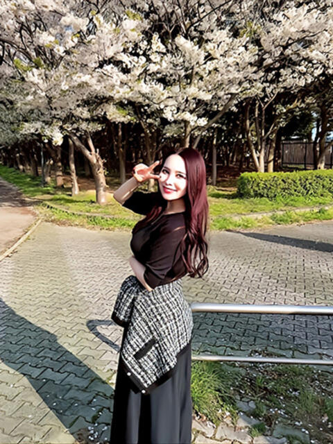 愛梨 お客様満足度NO.1デリヘル！ 秘密倶楽部 凛 千葉（お姉さん・人妻デリヘル）