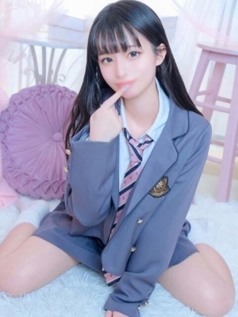 りお E+アイドルスクール船橋店（デリヘル）