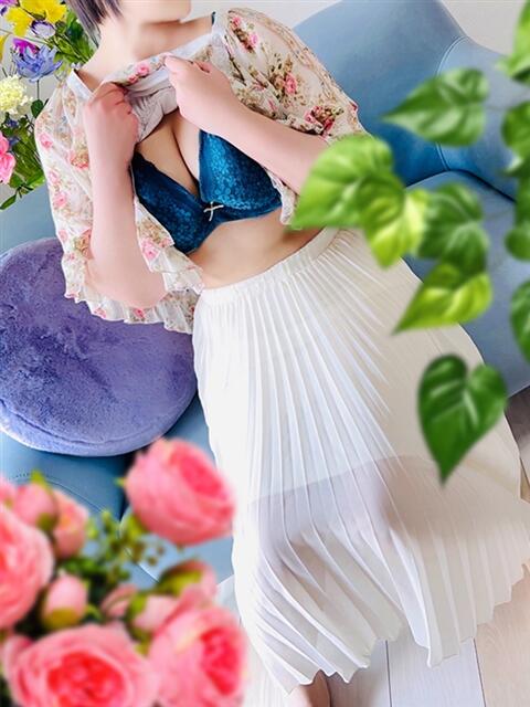 しおり☆可愛いムッチリ系妻 松戸人妻城(人妻系デリヘル)