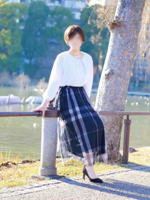 尾崎 麻美 こあくまな熟女たち 鶯谷・日暮里店(KOAKUMAグループ)（人妻・熟女デリヘル）