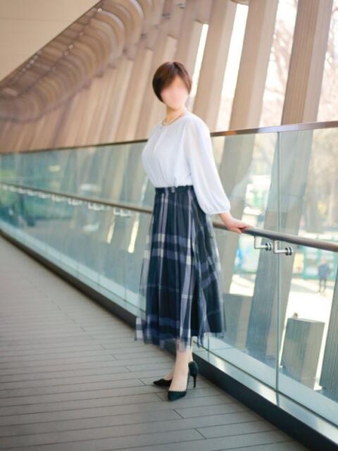 尾崎 麻美 こあくまな熟女たち 上野・御徒町店 (KOAKUMAグループ)（人妻・熟女デリヘル）