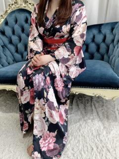 えみ ヴィヴィッド・クルーマダム・セカンドヴァージン十三店（十三/おっパブ・セクキャバ）