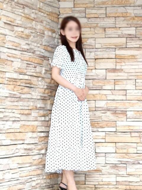 柏木 極上でエッチな人妻（人妻・熟女デリヘル）