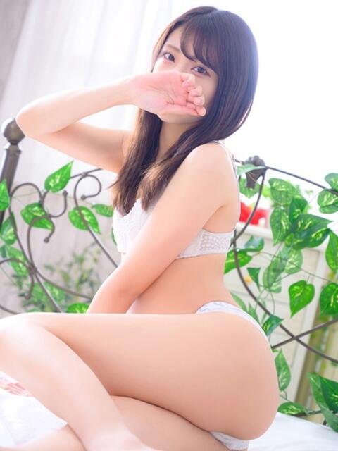 ひみつ(SSS級の美少女) 上野現役女子大生コレクション(デリヘル)